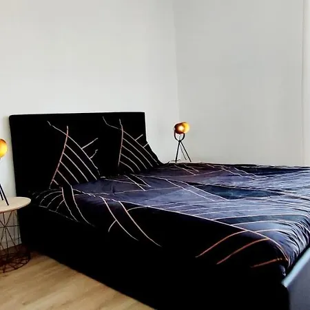 Indy - Clim - Proche Eurexpo - Parking - Balcon Au Calme Apartamento *