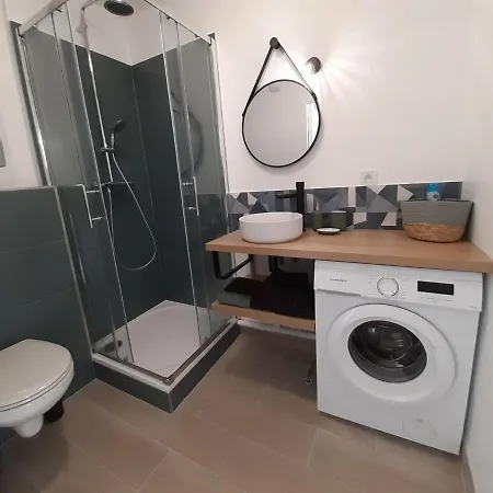 Apartamento Indy - Clim - Proche Eurexpo - Parking - Balcon Au Calme *